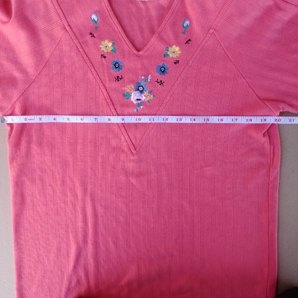 Vintage cotton blend embroidered knit top coral pink floral embroidery M… - Picture 11 of 11